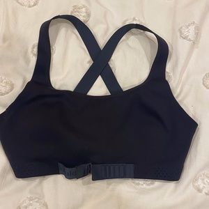 Adapt the Strap Bra Lululemon X Barrys